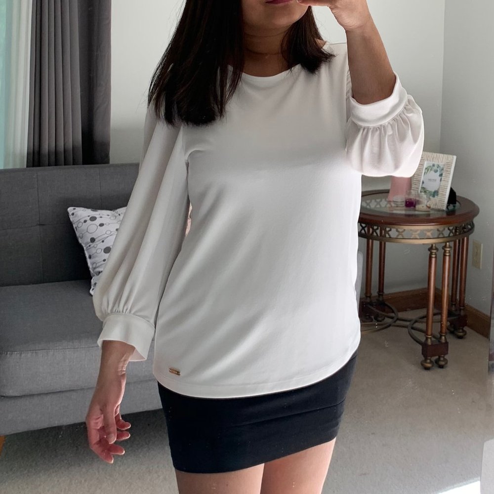 New CALVIN KLEIN Puff Sleeves Blouse Size XS-S